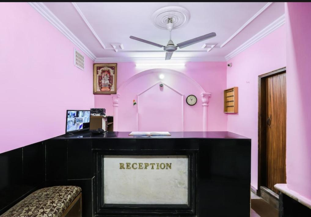 Hotel Raj Hans Dx New Delhi Bagian luar foto
